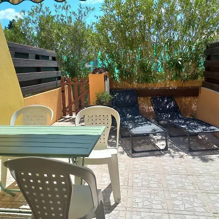 Climatisé Avec Terrasse Parking Piscine Et Terrains De Tennis Appartement