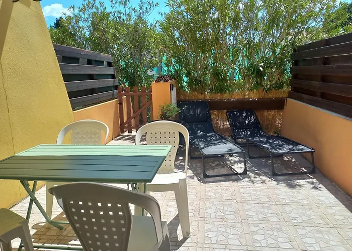 Climatise A Deux Pas Du Centre International De Tennis - Piscine Et Parking Appartement