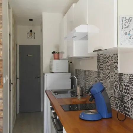 Climatise A Deux Pas Du Centre International De Tennis - Piscine Et Parking